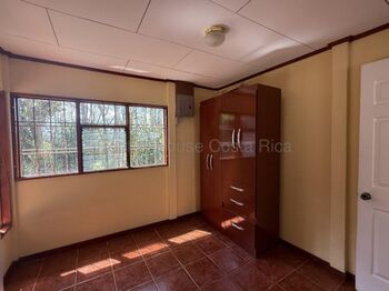 Apartamento en quinta privada con servicios incluidos y parqueo cubierto #26-1711 GS in Concepción, San Isidro, Heredia — $765 - Photo 4 of 10