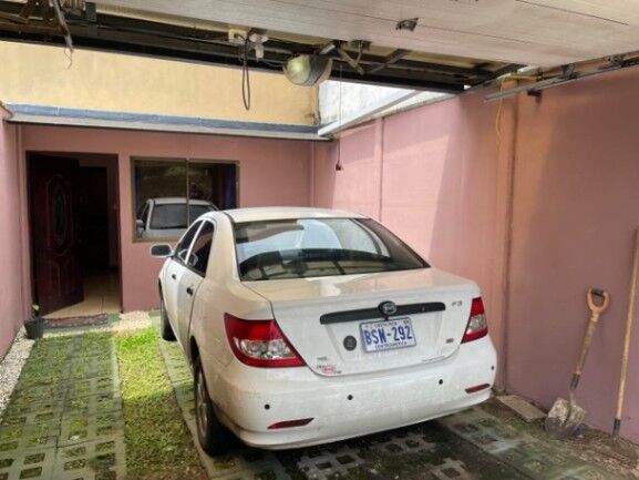 Venta de Casa de Lujo en Goicoechea / Mls. 26-726 OFC JB en Mata de Plátano, Goicoechea, San José — $170,000