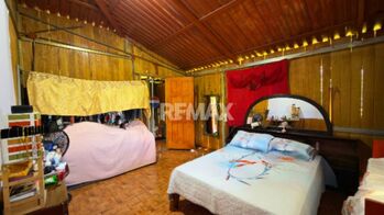CASA RURAL CON VISTAS A LAS MONTAÑAS EN SAN PEDRITO DE CAJÓN, PÉREZ ZELEDÓN en Cajón, Pérez Zeledón, San José — $99,900 - Foto 4 de 12