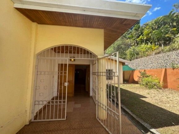 Se vende amplio lote de 1.8 hectáreas en Puriscal San José 24-1482 in San Rafael, Mora, San José — $600,000