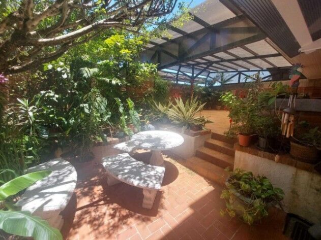 ¡Venta Casa Espaciosa en Calle Blancos Montelimar! en Calle Blancos, Goicoechea, San José — $340,000