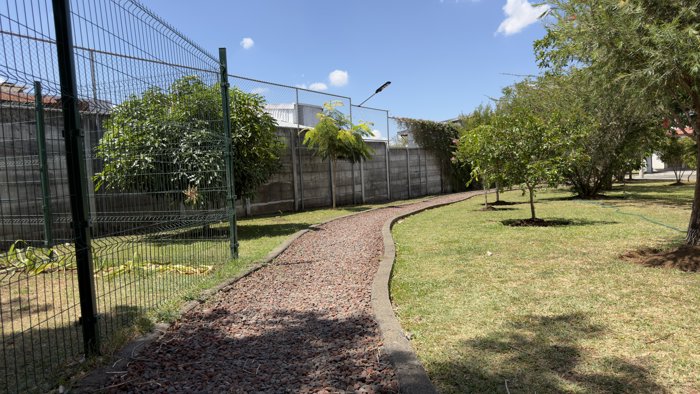 Se vende lote en Condominio Novazul, Desamparados de Alajuela in Desamparados, Alajuela — ₡ 50 000 000 - Photo 2 of 18