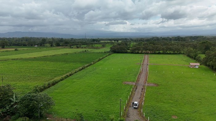 Quintas de 5,000m2 Financiadas directamente a solo 18min de Fortuna en La Fortuna, San Carlos, Alajuela — ₡ 33 000 000
