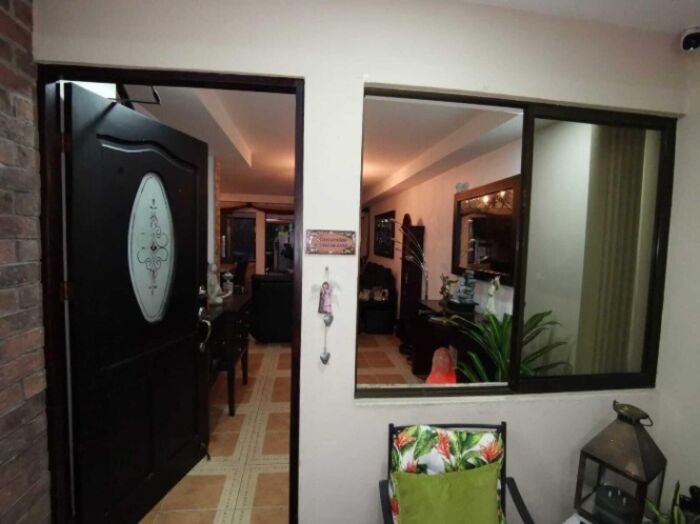 Venta de Casa en San Francisco de Heredia. RAH 25-2031 en San Francisco, Heredia — $287,128 - Foto 2 de 10