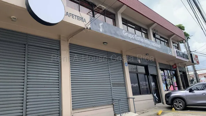 Alquiler de Local Comercial en Rohrmoser con Ubicación Estratégica #27-329 GS en Pavas, San José — $485
