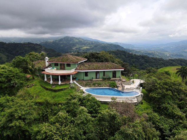 Residencia de Ensueño con Vista al Mar en Vista Mar in Orotina, Alajuela — $600,000