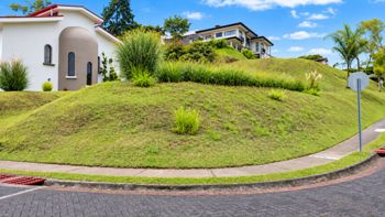 Lot For Sale In Majestuosos Prados Condominium, Goicoechea