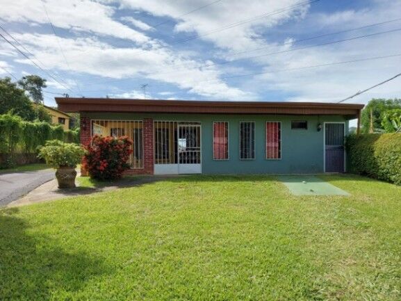 Venta de Casa + APTO en La Guácima de Alajuela. RAH 26-1258 en Guácima, Alajuela — ₡ 170 000 000