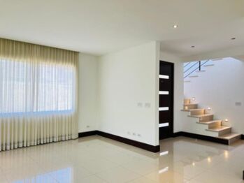 Alquiler de Casa en Pozos de Santa Ana. RAH 26-203 en Pozos, Santa Ana, San José — $4,600 - Foto 5 de 19
