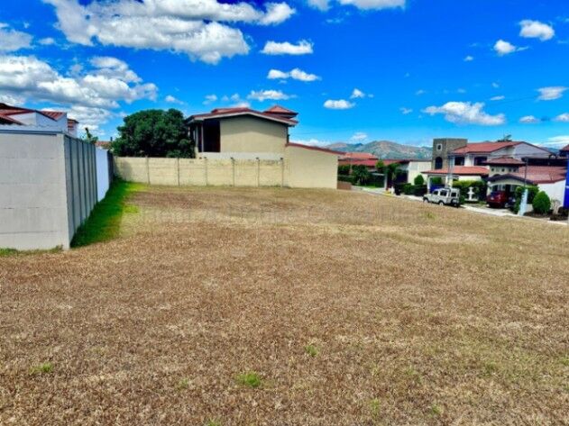 LOTE EN VENTA EN ALAJUELA en Grecia, Alajuela — ₡ 25 000 000