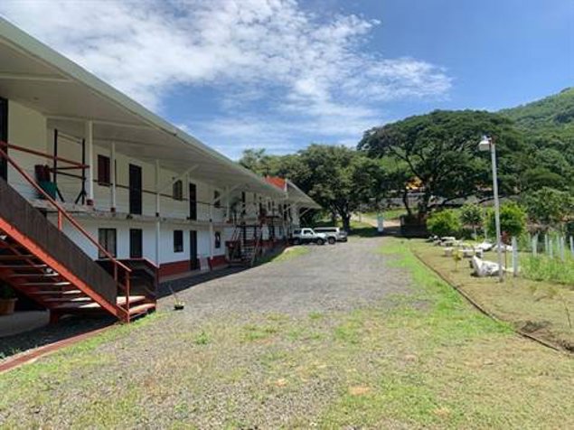 Edificio de apartamentos para la venta en Atenas en Atenas, Alajuela — $600,000