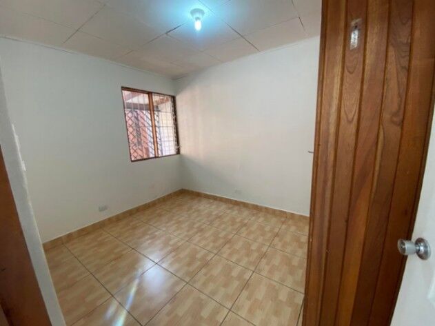 Venta de Casa en Zapote-San José. RAH 24-1596 en Zapote, San José — ₡ 75 000 000