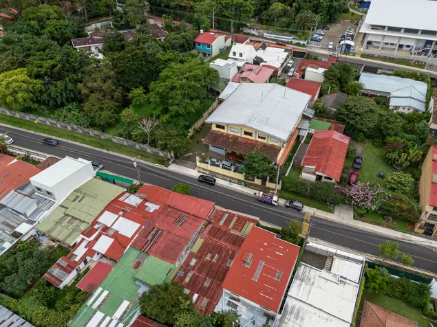 Commercial Building with Attractive ROI in San Antonio de Escazú in San Rafael, Escazú, San José — $1,000,000 - Photo 3 of 32