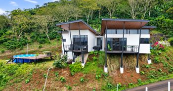 CASA MODERNA CON PISCINA Y VISTAS EN SAN MIGUEL DE NARANJO en San Miguel, Naranjo, Alajuela — $220,000 - Foto 2 de 12