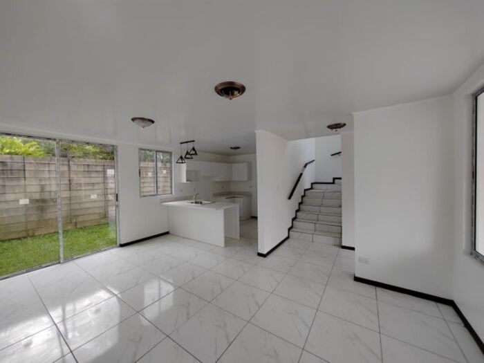 Alquiler de casa  en condominio en Concepción de la Unión, Cartago. RAH 26-1039  in Concepción, La Unión, Cartago — $1,500