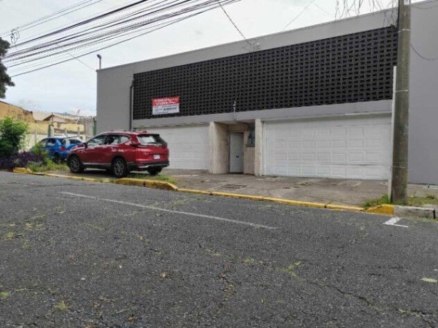 Alquiler apartamento grande en Sábana  en Merced, San José — $1,500