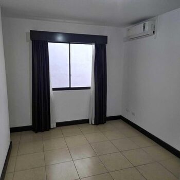 Alquiler de Casa en Brasil de Santa Ana. RAH 26-1185 en Brasil, Santa Ana, San José — $1,200 - Foto 5 de 10