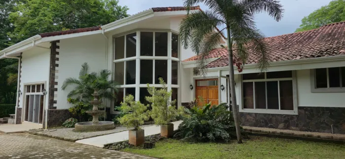 Venta de Casa,  en Exclusivo Residencial de Playa 5PDN9281869 en Cabo Velas, Santa Cruz, Guanacaste — $1,800,000 - Foto 2 de 40