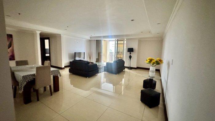 Alquiler | Torres del Lago | 2 Habitaciones Full Amoblado + 2 Parqueos en Mata Redonda, San José — $1,800
