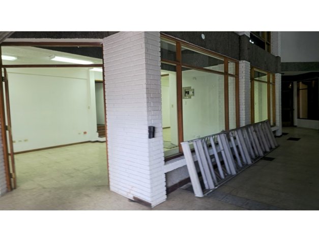 Local en alquiler en Escazú, San Rafael. Plaza Comercial, PVV9919634 en Escazú, San José — $7,500 - Foto 2 de 20
