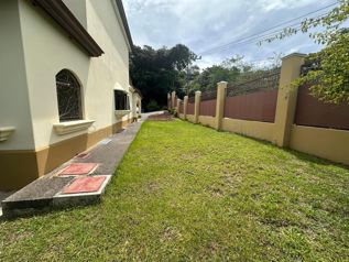 Venta de elegante casa amueblada en Ciudad Colón #27-566 GS en Colón, Mora, San José — $550,000 - Foto 5 de 11