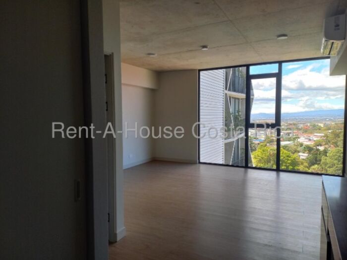 Invierta en Pavas, con lujo y confort de moda en Pavas, San José — $165,000