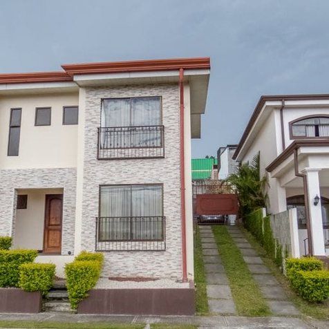 VENTA DE CASA, CARTAGO, OREAMUNO, CONDOMINIO VEREDAS DEL IRAZU in San Rafael, Oreamuno, Cartago — $195,000