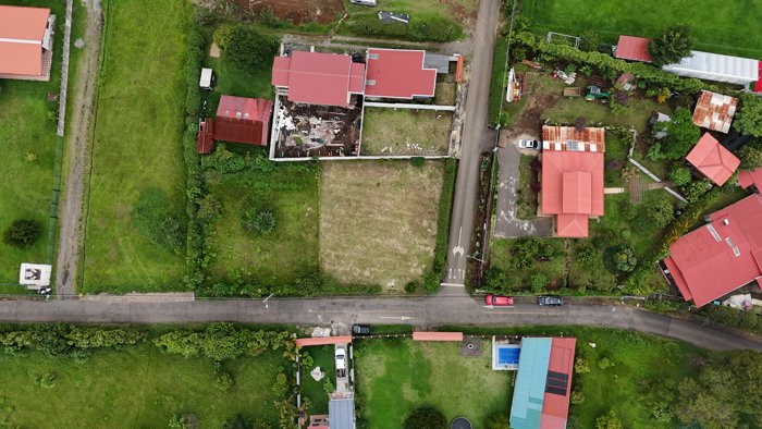 A la venta lote comercial o residencial | San Isidro, Grecia | 575 m² in San Isidro, Grecia, Alajuela — ₡ 44 000 000
