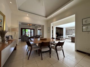 VENTA DE CASA EN RESIDENCIAL TREJOS MONTEALEGRE, ESCAZÚ in San Rafael, Escazú, San José — $768,000 - Photo 5 of 24