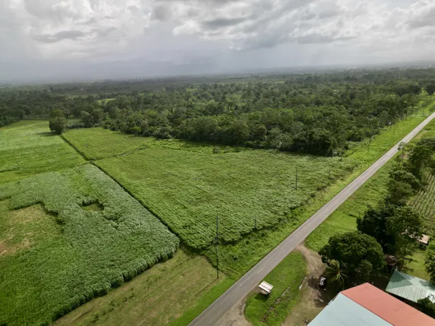 Preciosos Lote de 2000 m2 en Fortuna en La Fortuna, San Carlos, Alajuela — ₡ 30 000 000 - Foto 2 de 7