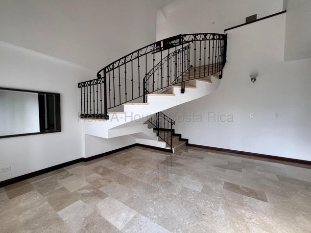 Venta de casa de lujo cerca del campo de golf en Lindora #26-1558 GS in Pozos, Santa Ana, San José — $695,000 - Photo 2 of 12