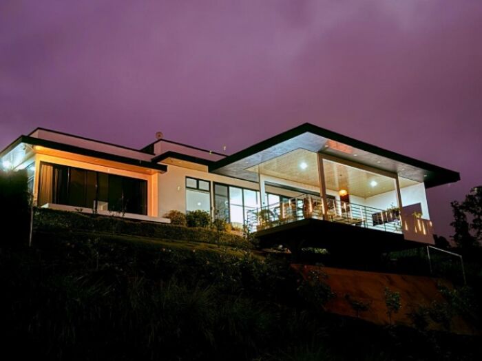 Casa Lujosa en Miravalles, Perez Zeledon in San Isidro De El General, Pérez Zeledón, San José — $550,000