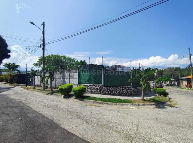 Venta de Casa Esquinera en Turrúcares-Alajuela. RAH 26-1882 PRECIO REBAJADO in Turrúcares, Alajuela — ₡ 61 500 000