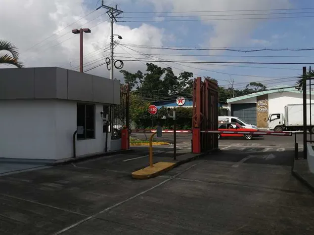 Oficina en alquiler en Zapote,Oficentro. PC9969412 en Zapote, San José — $18,900