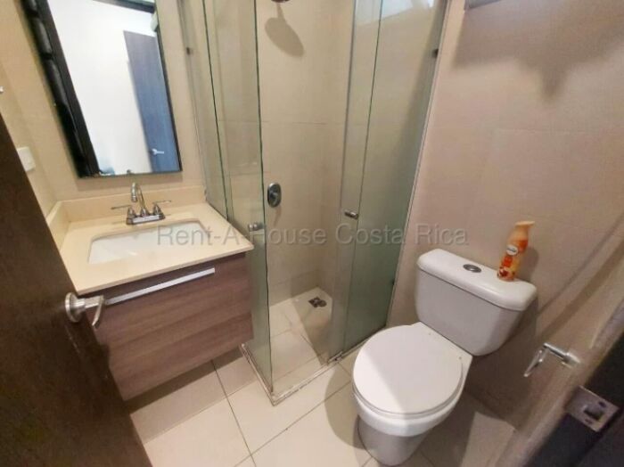 Alquiler de Casa en San Rafael de Escazú. RAH 26-1748 en San Rafael, Escazú, San José — $2,900