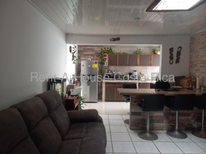 En 4 Reinas de Tibas, tu casa te espera in San Juan, Tibás, San José — $139,000