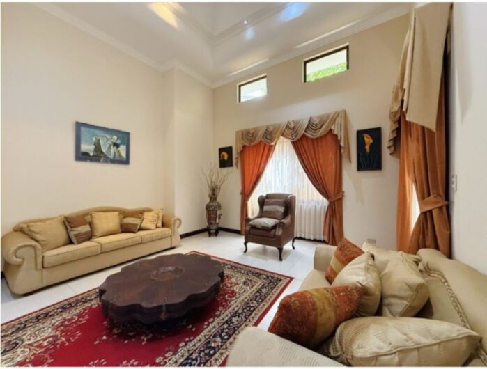 VENDO CASA EN CONDOMINIO BOSQUES DE ALTAMONTE, CURRIDABAT in Curridabat, San José — $650,000