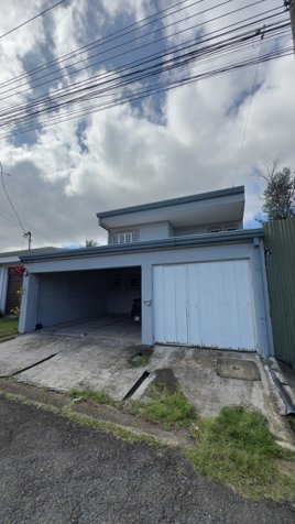 Venta de Casa en La Uruca (OPORTUNIDAD) en Uruca, San José — ₡ 115 000 000