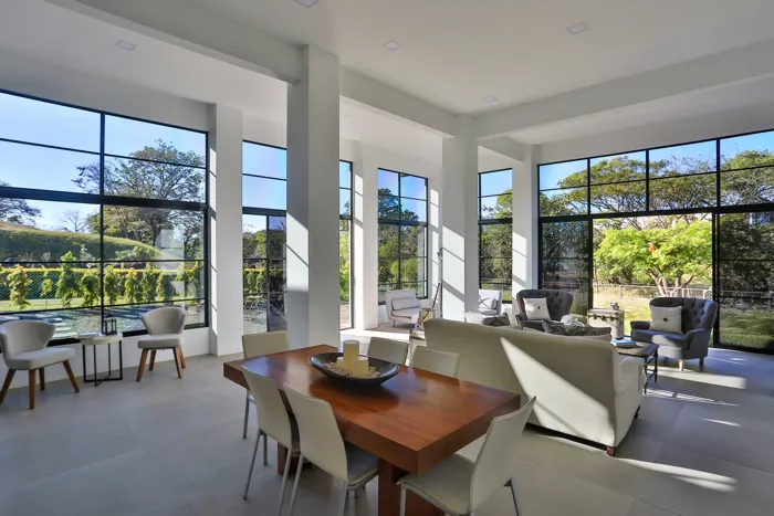 Se vende Casa minimalista en Hacienda Los Reyes en Guácima, Alajuela — $495,000 - Foto 3 de 20