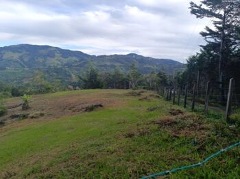 SE VENDE HERMOSO LOTE en San Cristóbal, Desamparados, San José — 35 000 000 ₡ - Foto 4 de 18