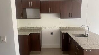 Venta de Apartamento en Curridabat-Granadilla. RAH 26-1809 in Granadilla, Curridabat, San José — $174,000 - Photo 5 of 9