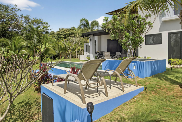 Hidden Heaven in Marbella: 3-Bedroom Home with Rooftop and Pool en Santa Cruz, Guanacaste — $649,999 - Foto 3 de 35