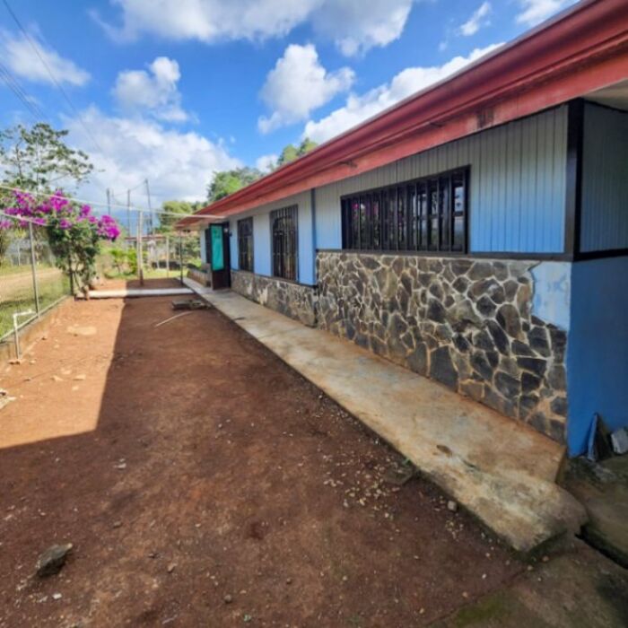 1.6 hectares con casa habitable, Cajon, Perez Zeledon en Cajón, Pérez Zeledón, San José — $130,000