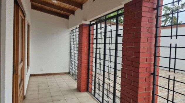 Venta de Casa en Granadilla de Curridabat. RAH 26-294 in Granadilla, Curridabat, San José — $340,000