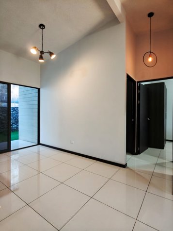 Se Alquila Casa, Condominio, Heredia parks in San Francisco, Heredia — $1,150 - Photo 3 of 20