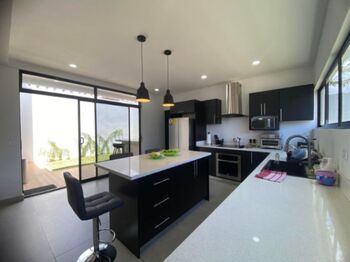 CASA EN VENTA EN SAN RAFAEL ESCAZÙ en San Rafael, Escazú, San José — $335,000 - Foto 4 de 17