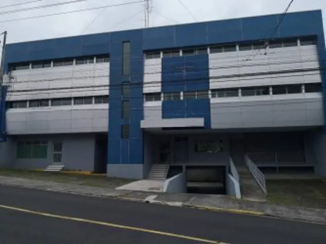 Edificio en venta por Remate Bancario en Sabanilla en Sabanilla, Montes De Oca, San José — $1,430,448