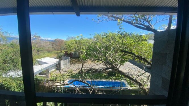 Venta de Casa de 3 Niveles en Piedades de Santa Ana. RAH 27-132 en Piedades, Santa Ana, San José — $245,000