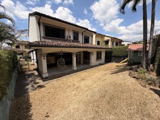 ¡Se Vende! Casa en Condominio | Santa Ana, San José | 3 habitaciones in Pozos, Santa Ana, San José — $480,000 - Photo 2 of 22