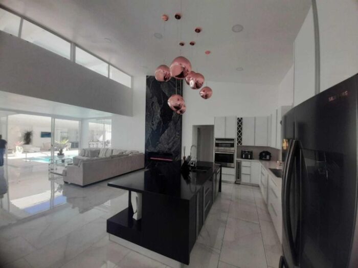 Venta de Casa en Escazú, San José. RAH 26-175 en Escazú, San José — $2,400,000